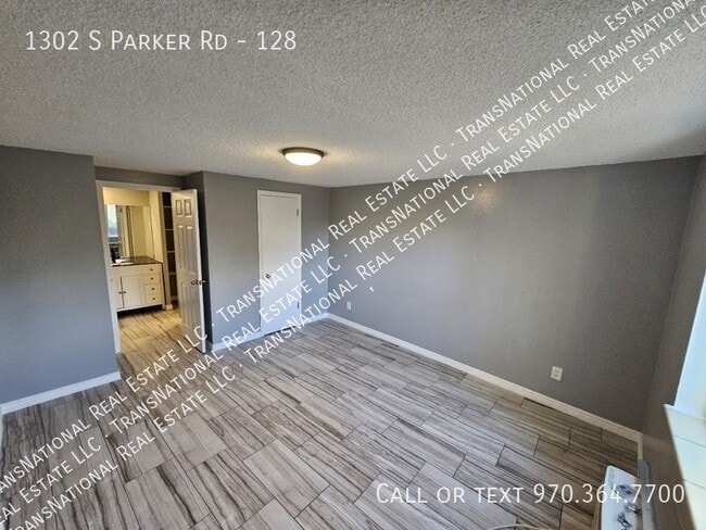 Photo - 1302 S Parker Rd Unidad 128