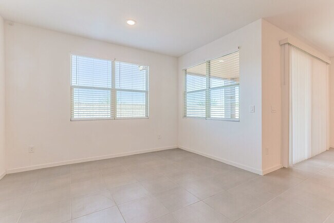 Photo - 35792 N Bloom St