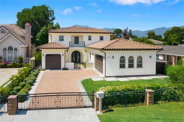 Photo - 9855 Wendon St