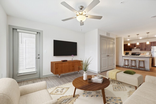 Photo - Stone Glen Apartments