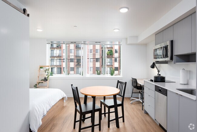 Thirty-One Apartments