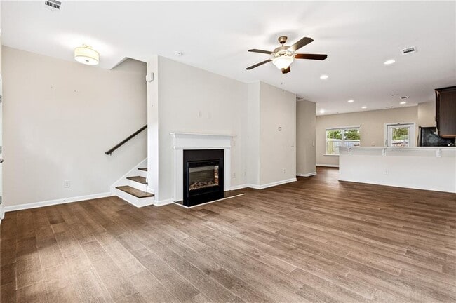 Photo - 776 Crestwell Cir