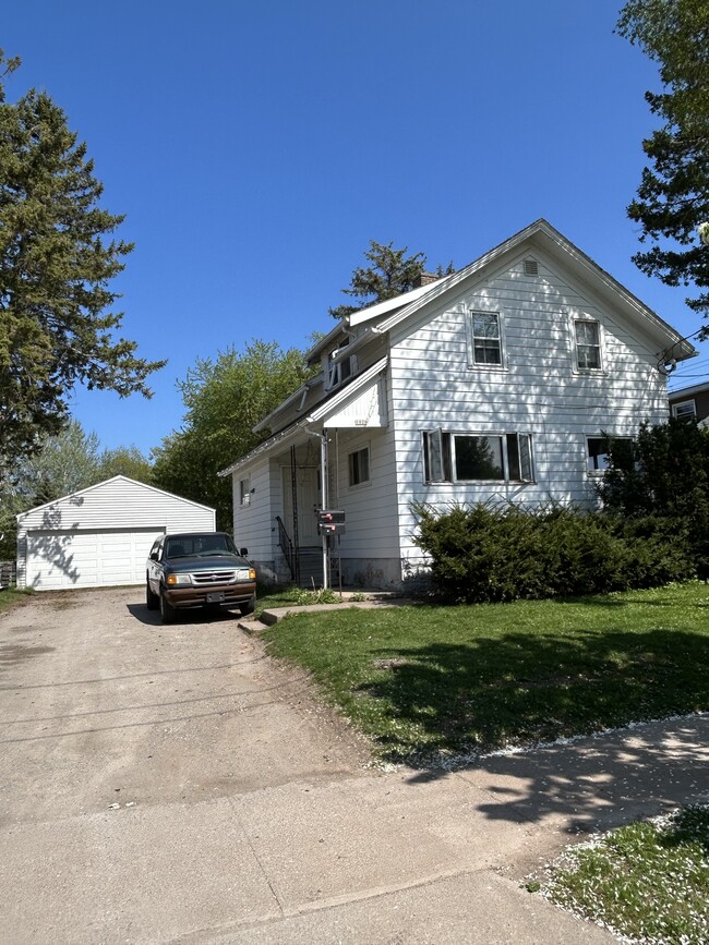 Photo - 1820 Iowa St House