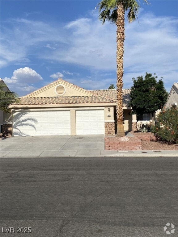 Building Photo - 3640 Yorba Linda Dr Rental