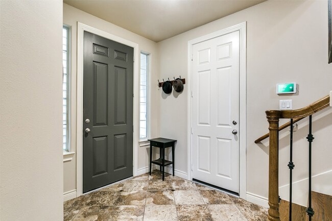 Photo - 5742 Kiam St