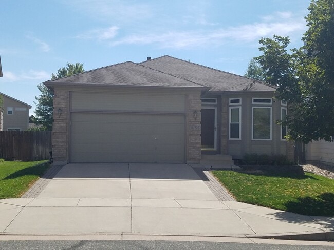 Building Photo - Fantastic home in Charleston Place, 4-bedroom, 3 bath, 2 car!