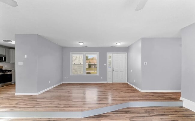 Photo - 2456 Saddleridge Dr