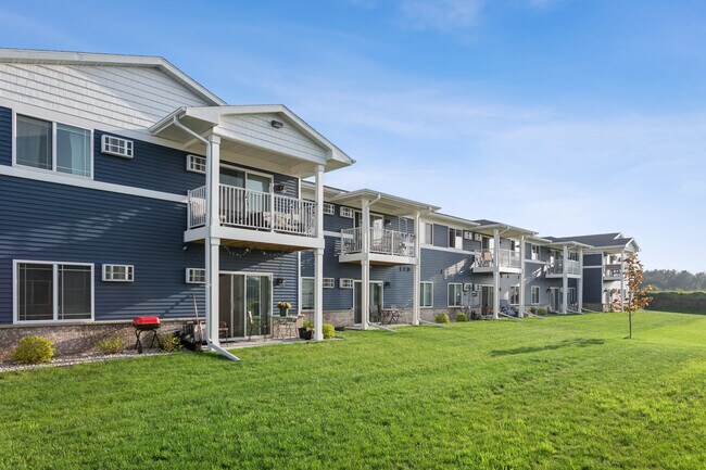Photo - Bay Pointe Apartments