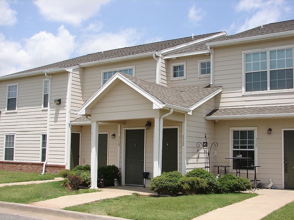 Pheasant Run Apartments - Pheasant Run Apartments