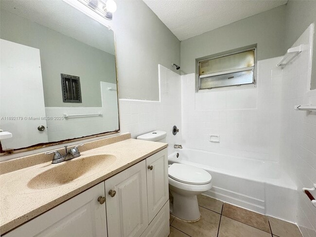 Photo - 1900 NW 12th Ave