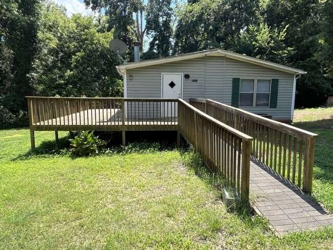 Photo - Quiet living 3 bed, 2 bath Ranch near Mint Hill