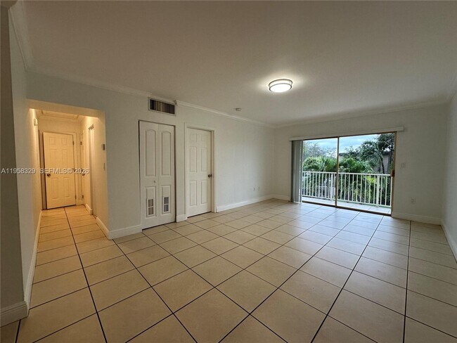 Photo - 2536 Van Buren St Unidad 2B