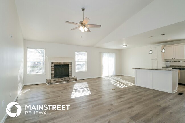 Photo - 503 W Northview Ct