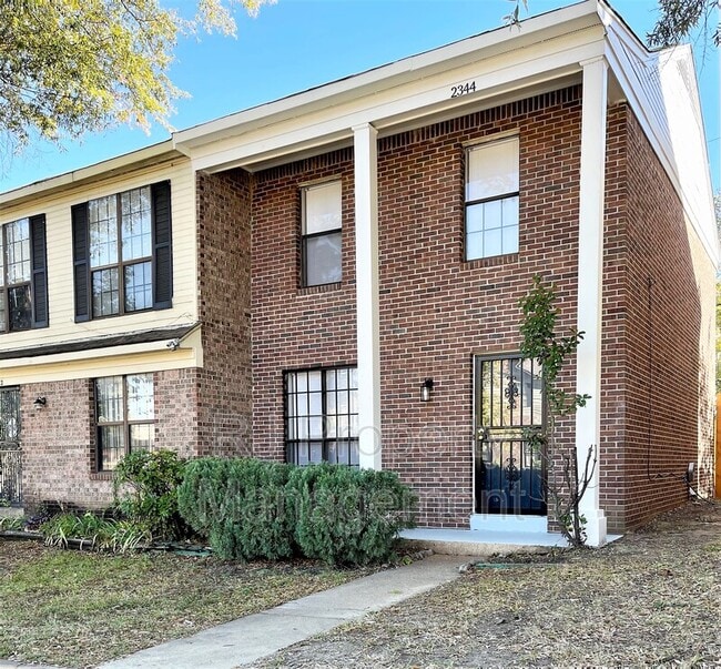 Photo - 2344 N Orchid Dr