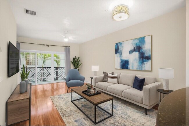 Photo - 438 NE 2nd Ave