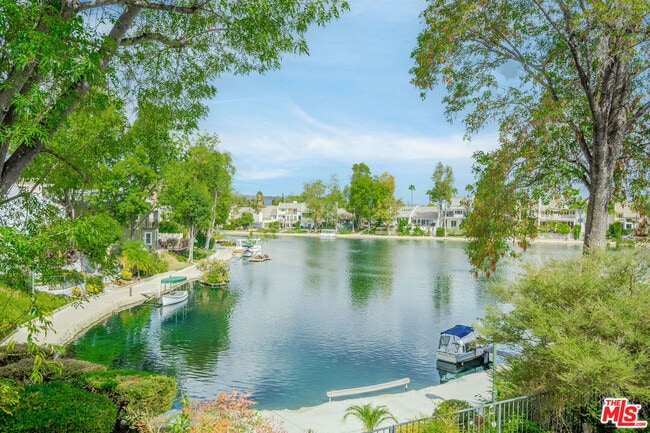 Photo - 4618 Park Mirasol