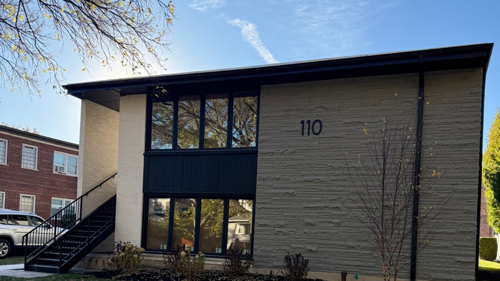 Photo - 110 N Willow Rd