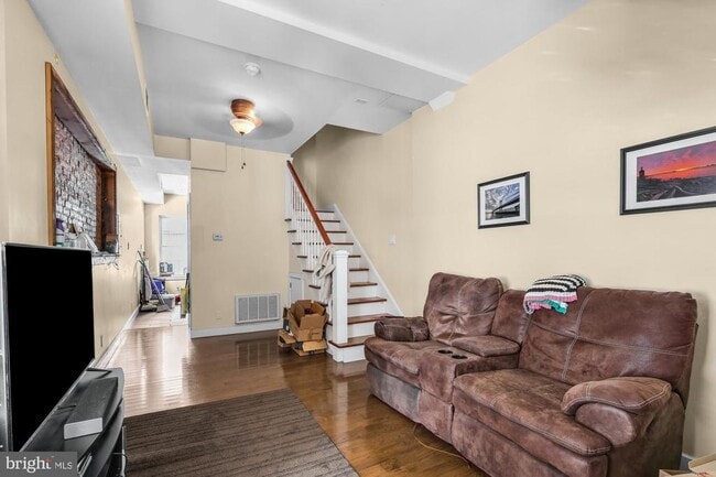 Building Photo - 112 E Allen St Unit 2 Rental