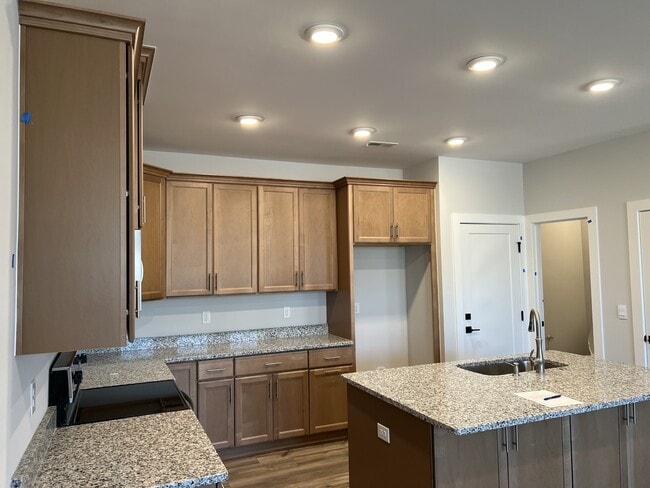 Building Photo - 1539 Patchings Ln