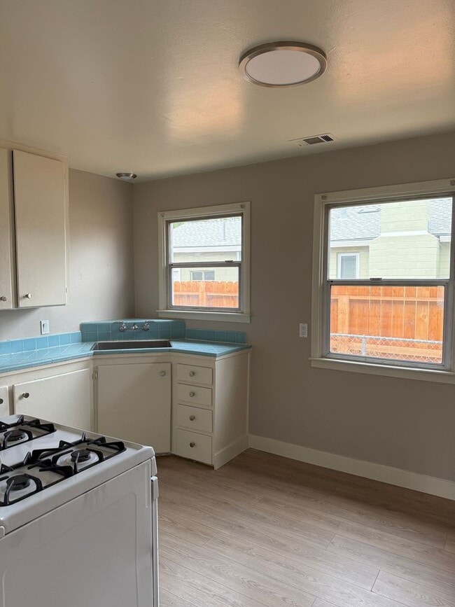 Photo - Edi2324/Jill2343 Unit Jill2343