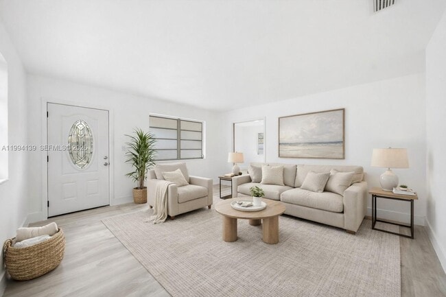 Photo - 1781 SW 13th St