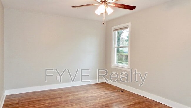 Photo - 2405 Eden St Unit #A