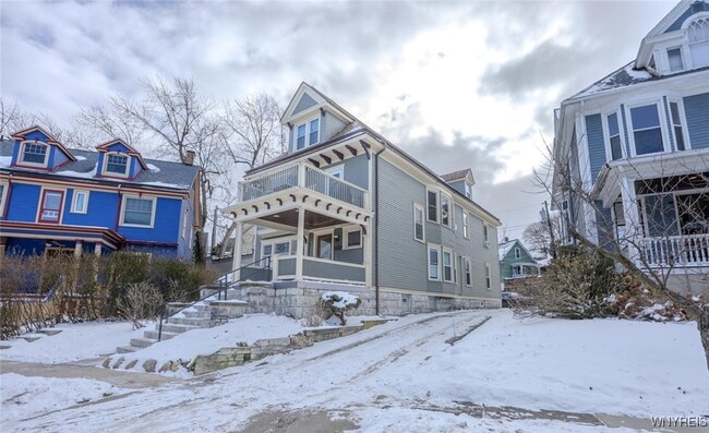 Photo - 507 W Delavan Ave