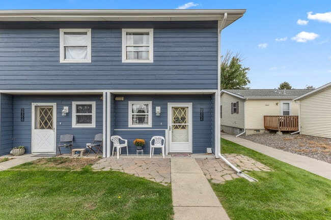 Building Photo - 4039 Cambridge Dr