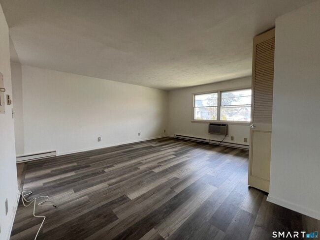 Photo - 35 Beers St Unit 304