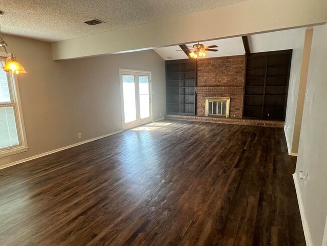 Photo - 7016 York Ave