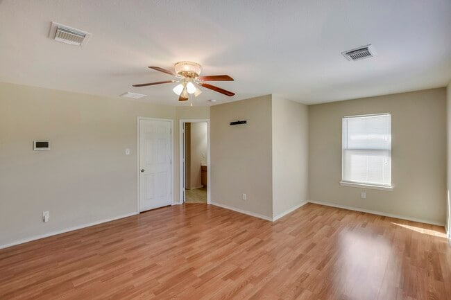 Photo - 18231 Valebluff Ln