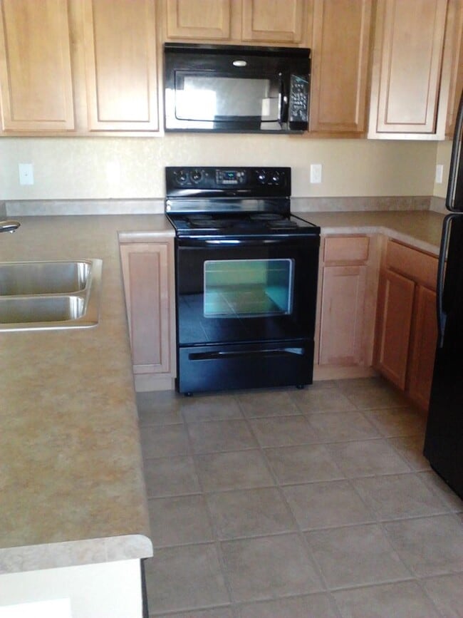 Photo - Fantastic!  Light and Bright!  1 bed + loft - 1 bath