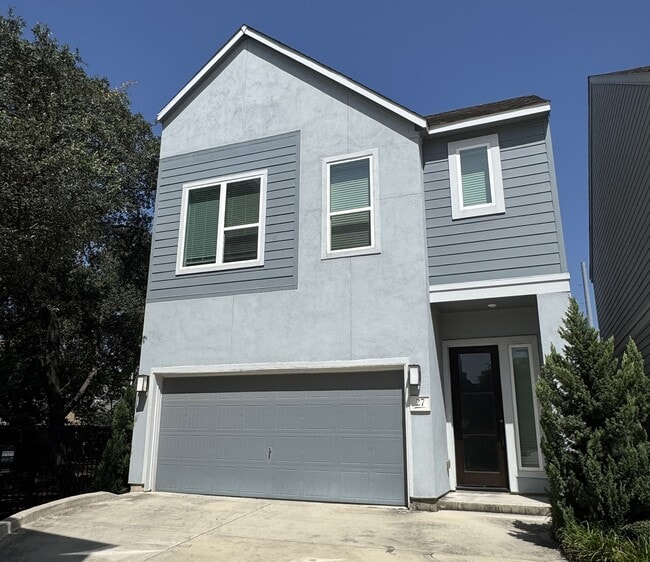 Building Photo - 7914 Roanoke Run