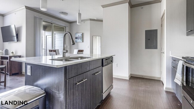 Photo - 7602 Luskey Blvd Unidad 1307