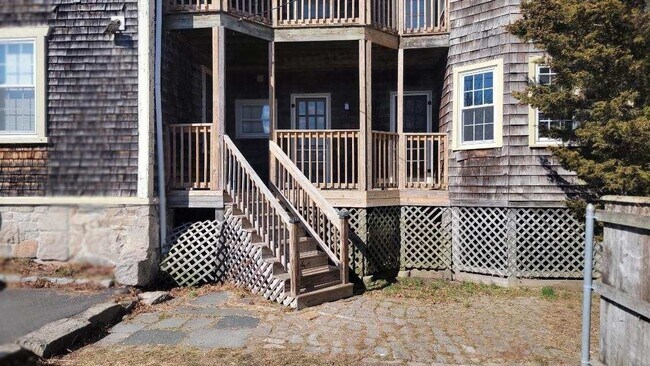 22 S 6th St Unit 1R
