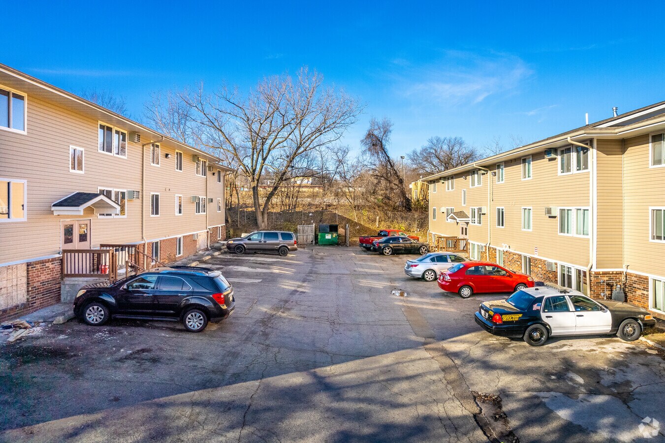 Photo - Garden Court Apartments