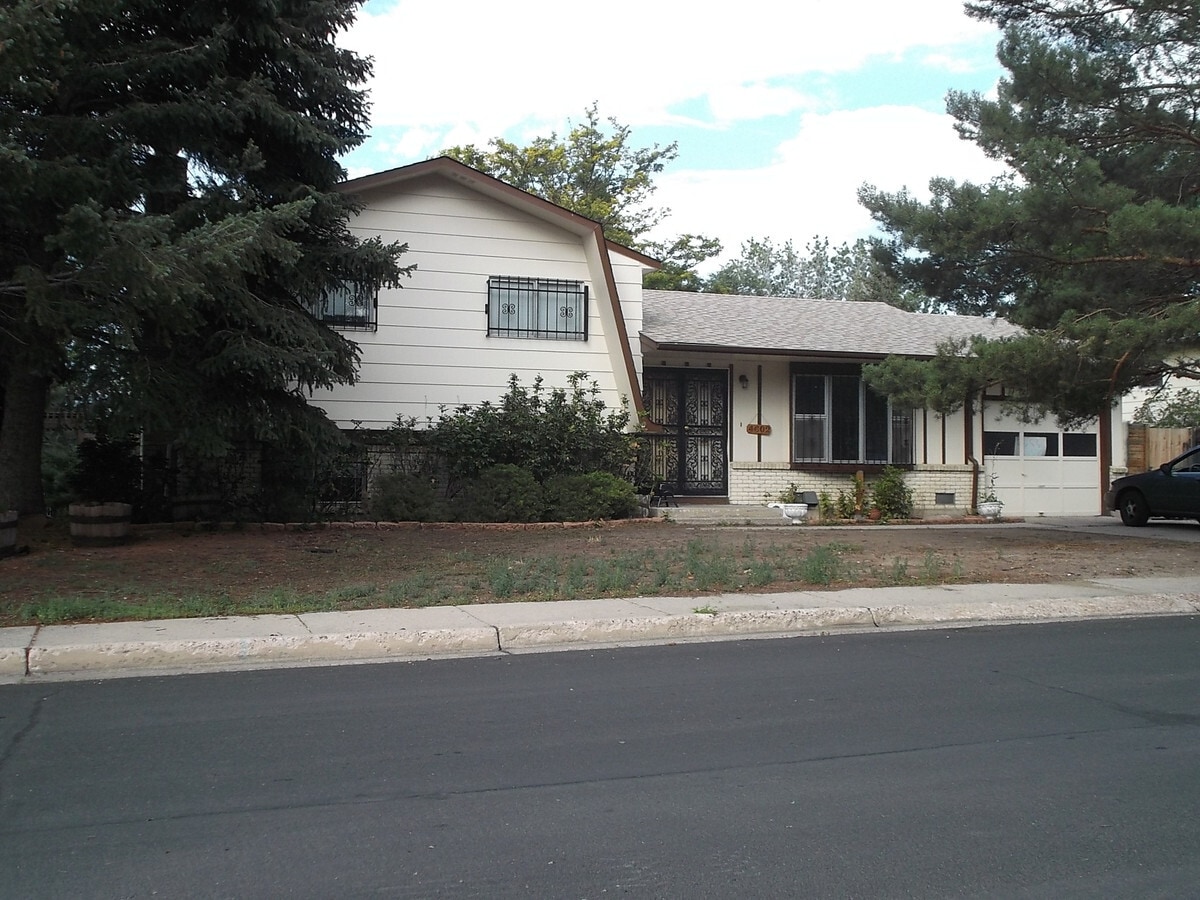 Photo - 4602 La Cresta Dr House