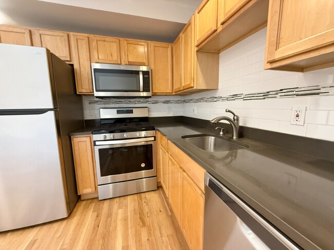 Photo - 393 W Broadway Unit 6