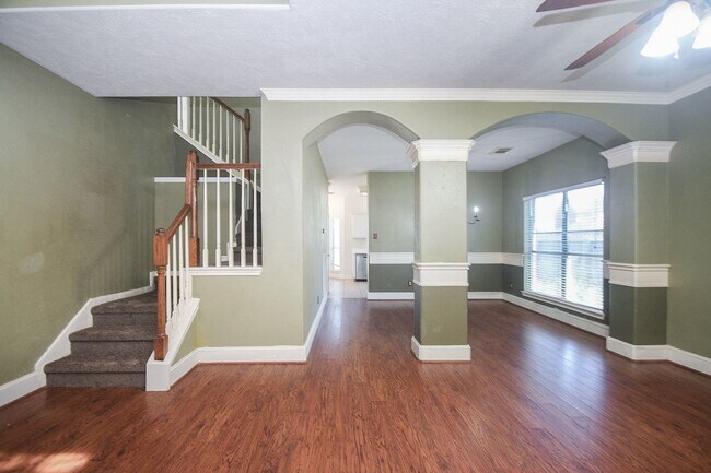 Photo - 5214 Mountain Forest Dr
