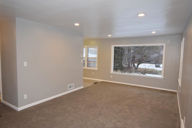 Photo - 520 S 600 E House
