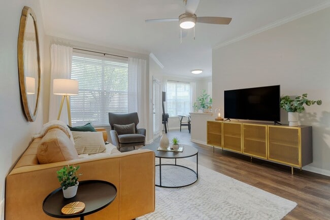 Photo - Up to 6 Weeks Off | 1-Bed Near Beltway 8! Unit MTMW