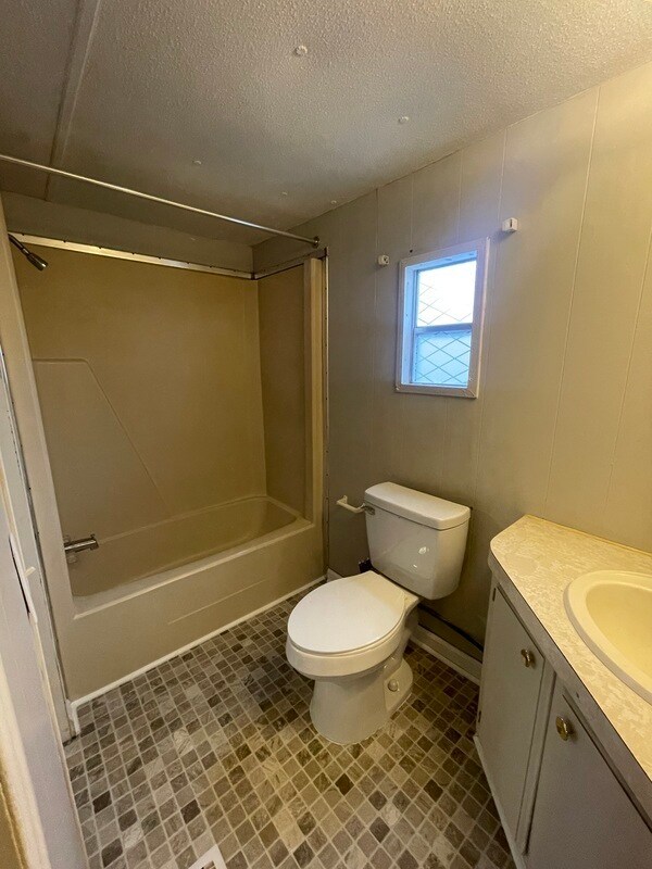 Photo - 2805 S Belt W