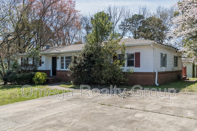 Photo - 313 Sunhill Rd NW