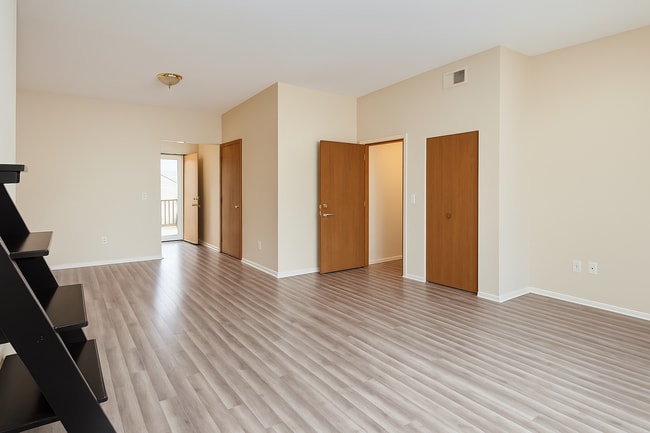 Photo - 470 Echo Ln Unit C