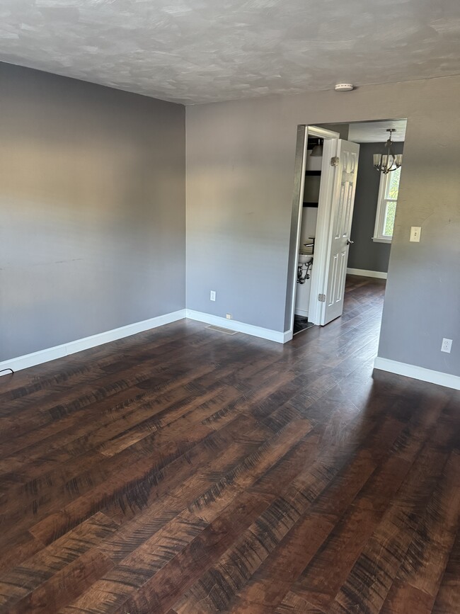Building Photo - 3492 Frye Ave Rental