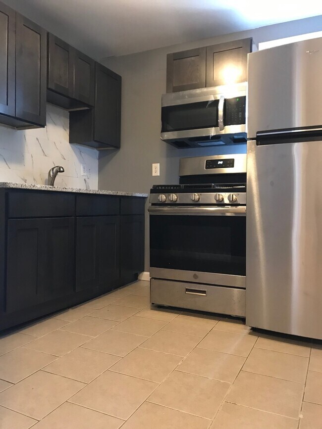 Photo - 32 Truman St Unidad 3rd Fl