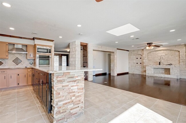 Photo - 26611 Meadow Ln