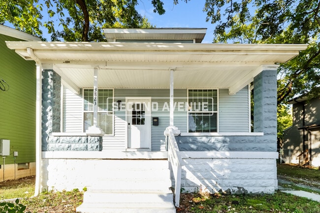 Building Photo - 3823 River Park Dr Rental