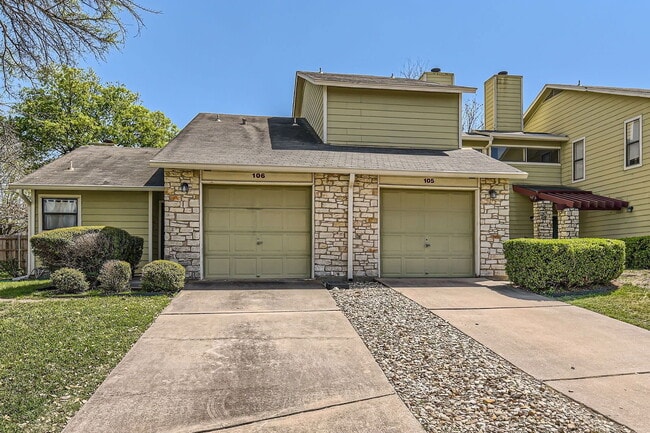 Photo - 512 Eberhart Ln