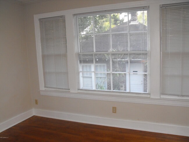 Photo - 2351 Ernest St Unit 1